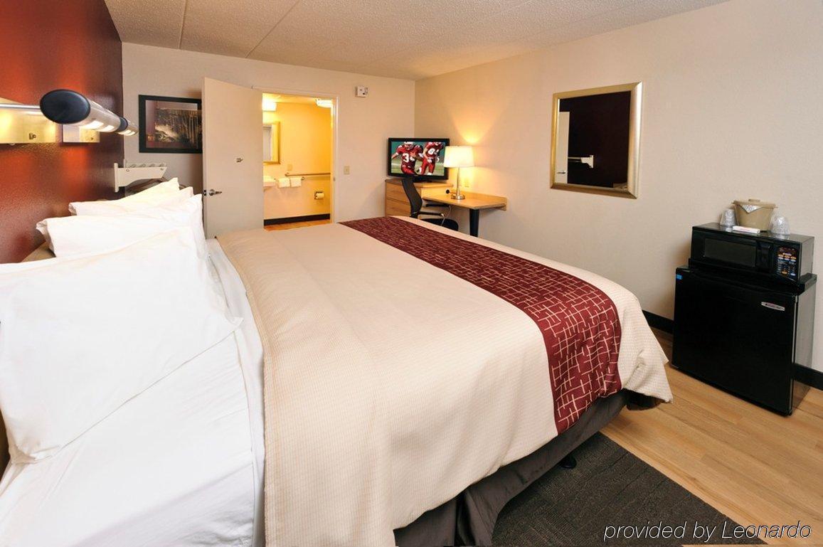Red Roof Inn Tampa Fairgrounds - Casino Mango Quarto foto